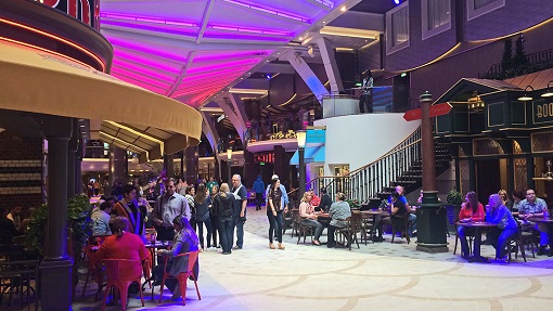 Thư giãn trên du thuyền